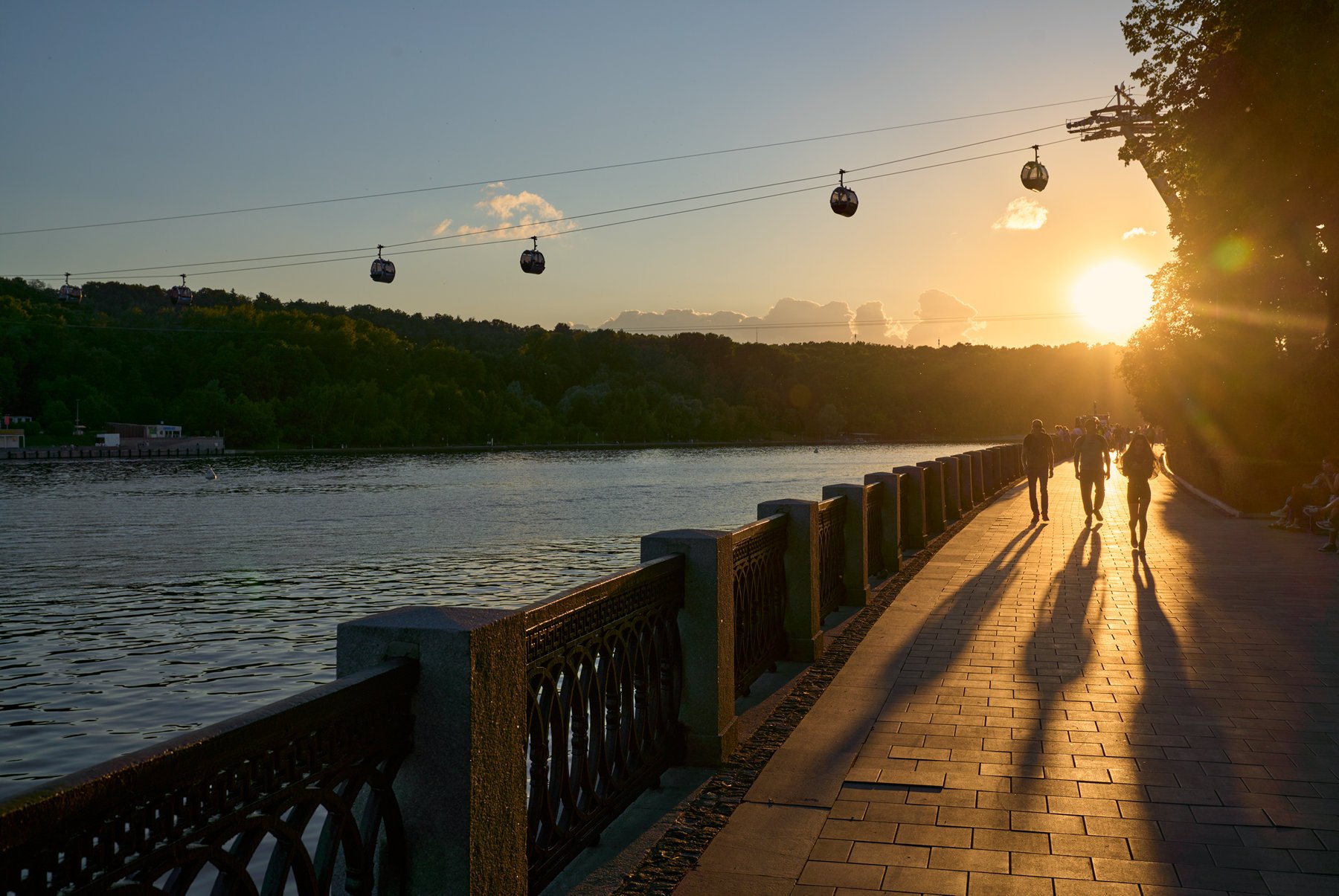 Luzhnetskaya Embankment